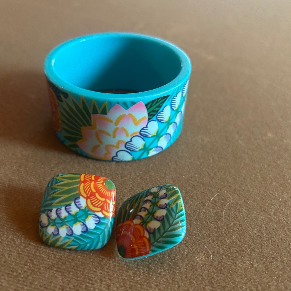 Vintage Art Deco Bangle & Earrings